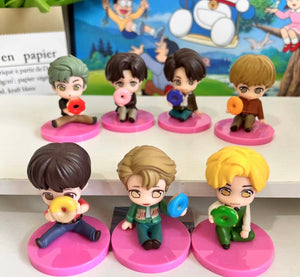 401 BTS mini figures cake decorations