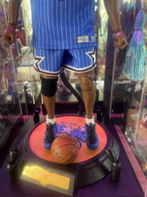 Load image into Gallery viewer, Basketball figure
