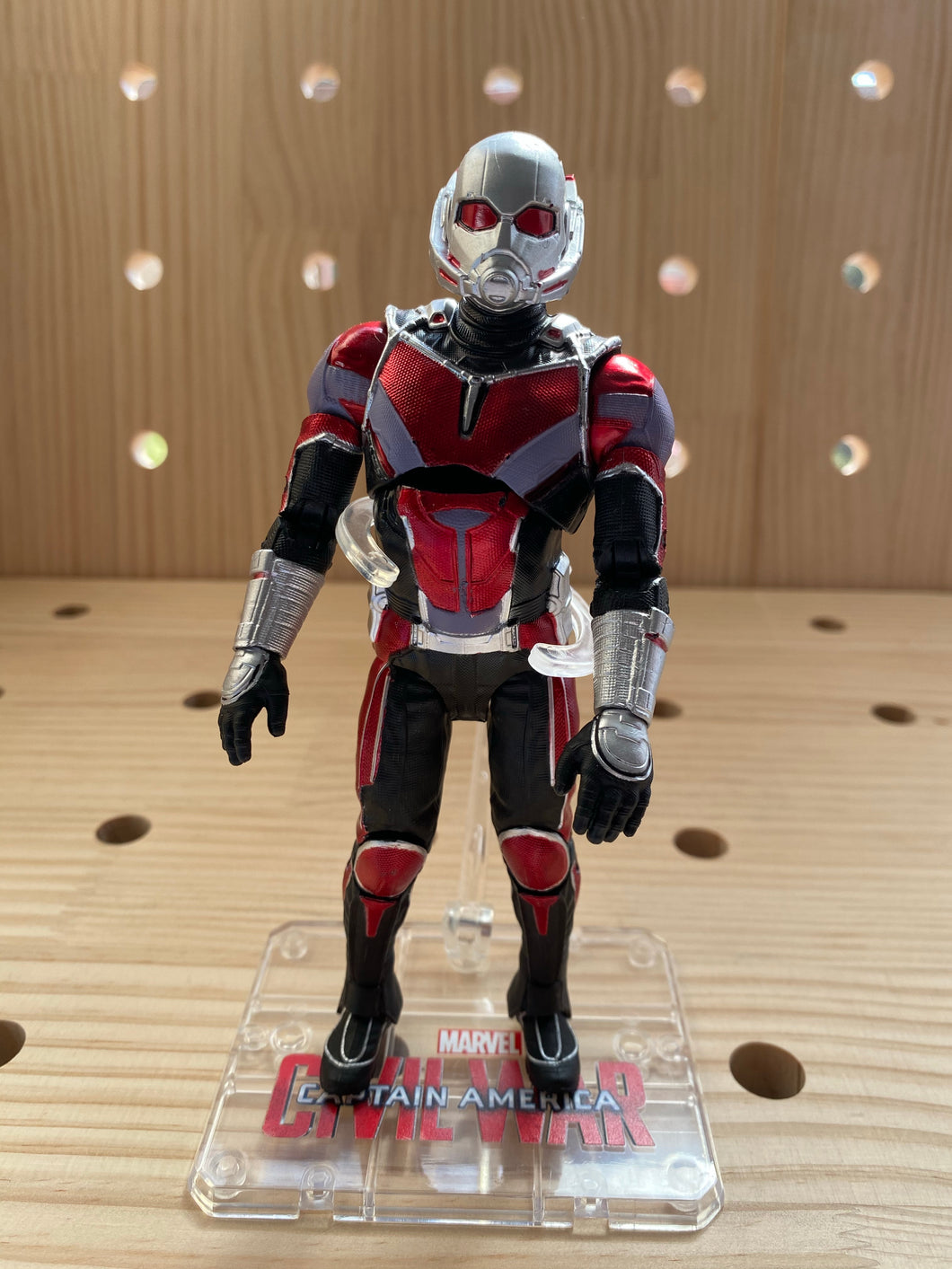 319 Ant M Movie figures