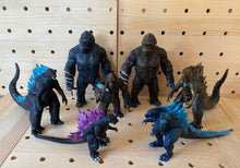 Load image into Gallery viewer, 36 Kids G&amp;K toys movie figures
