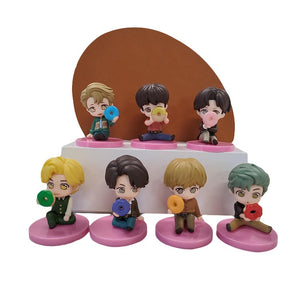 401 BTS mini figures cake decorations